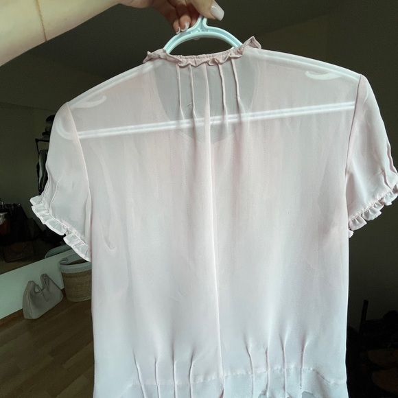 Light Pink Ruffled Short Sleeve Top - Picture 3 of 3